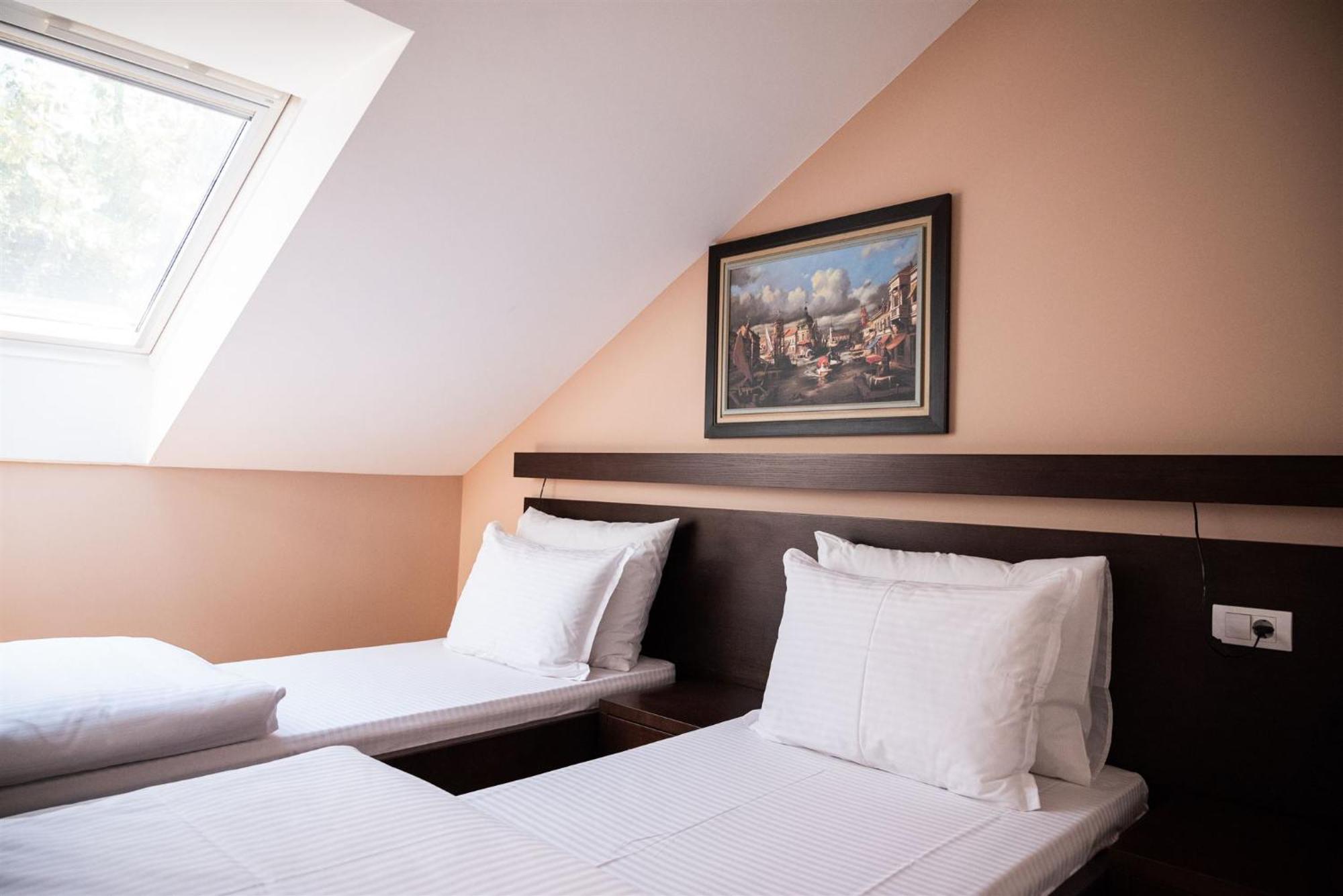 Bed and Breakfast Atrium Sremska Mitrovica Exterior foto