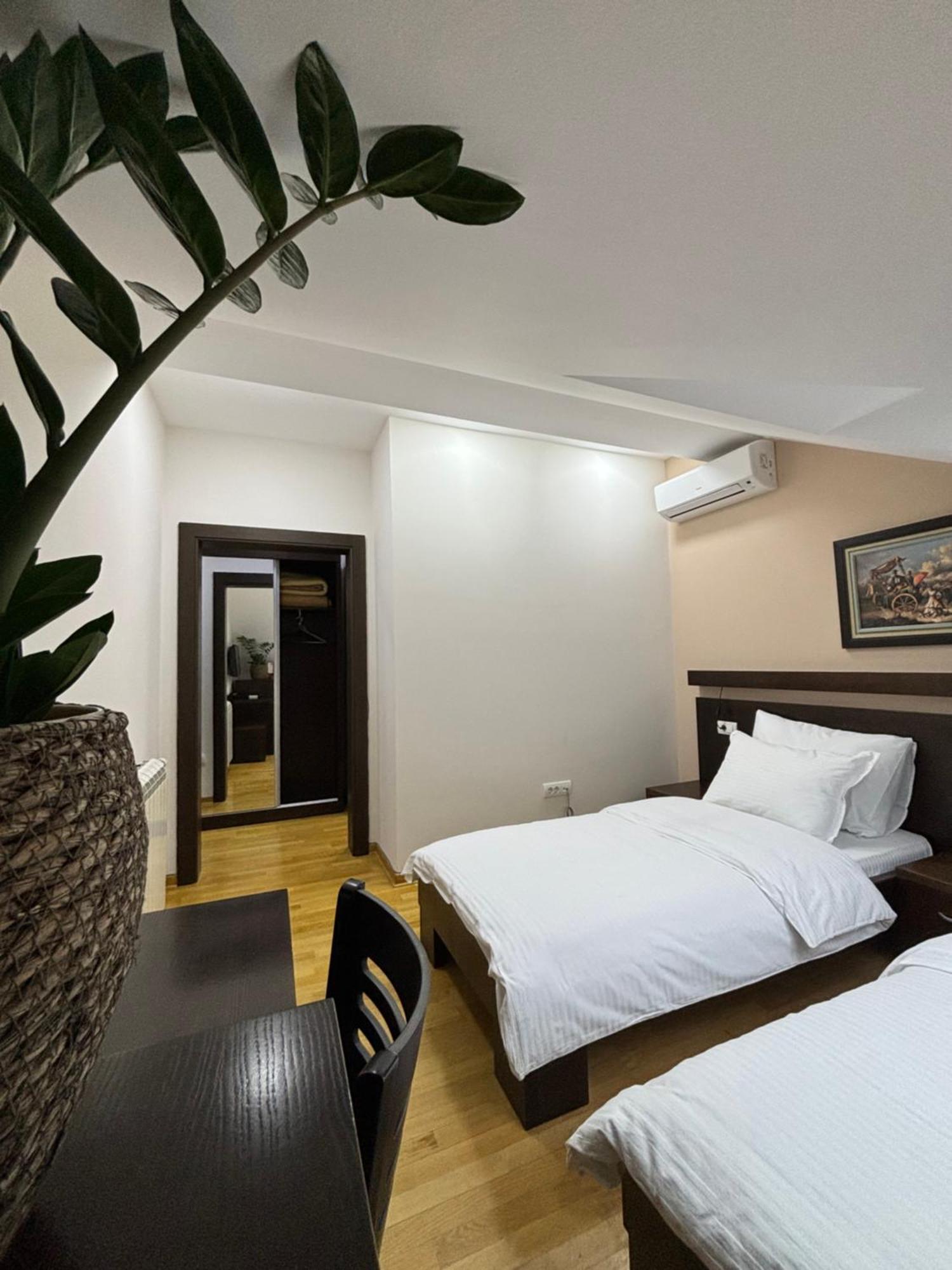 Bed and Breakfast Atrium Sremska Mitrovica Exterior foto