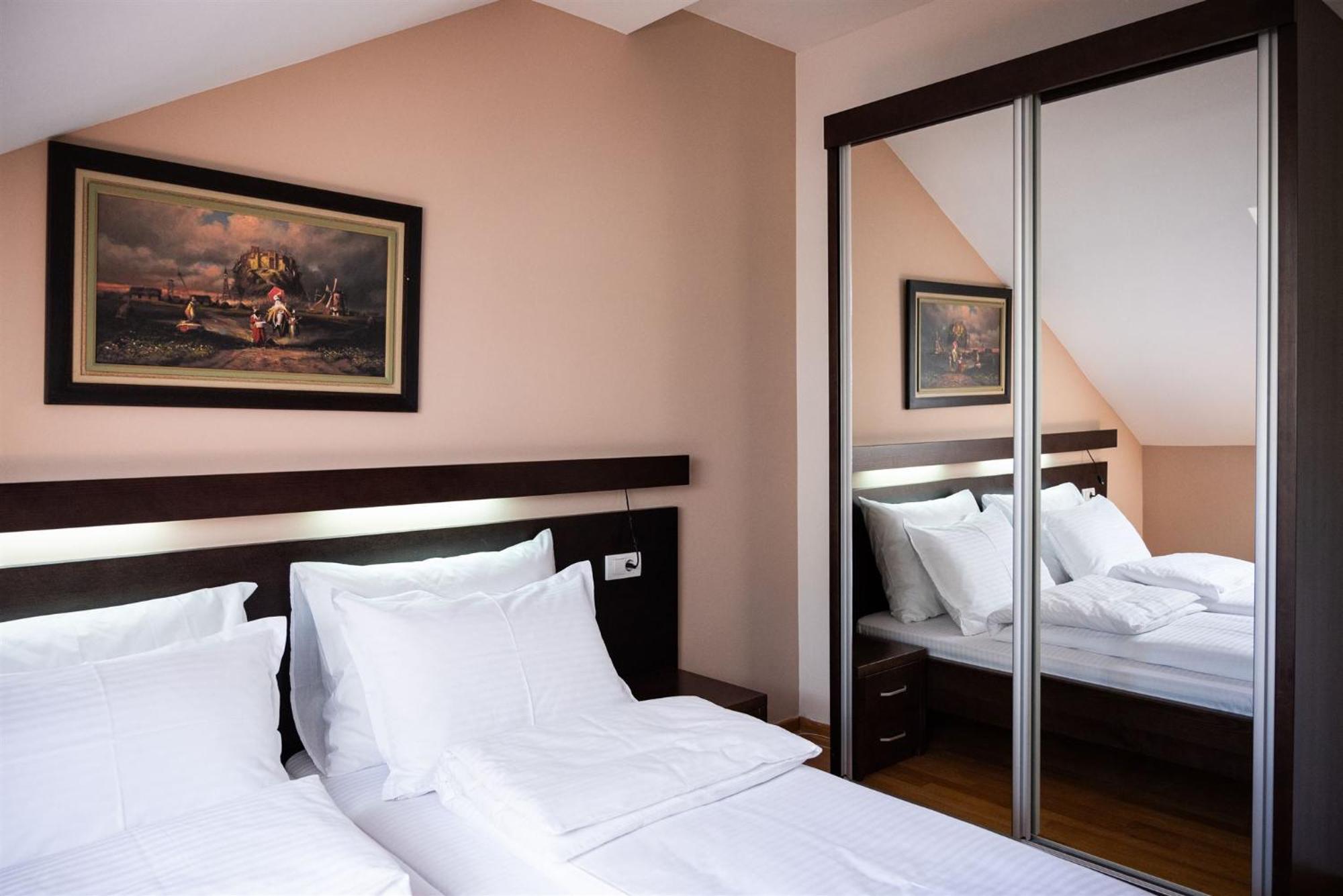 Bed and Breakfast Atrium Sremska Mitrovica Exterior foto