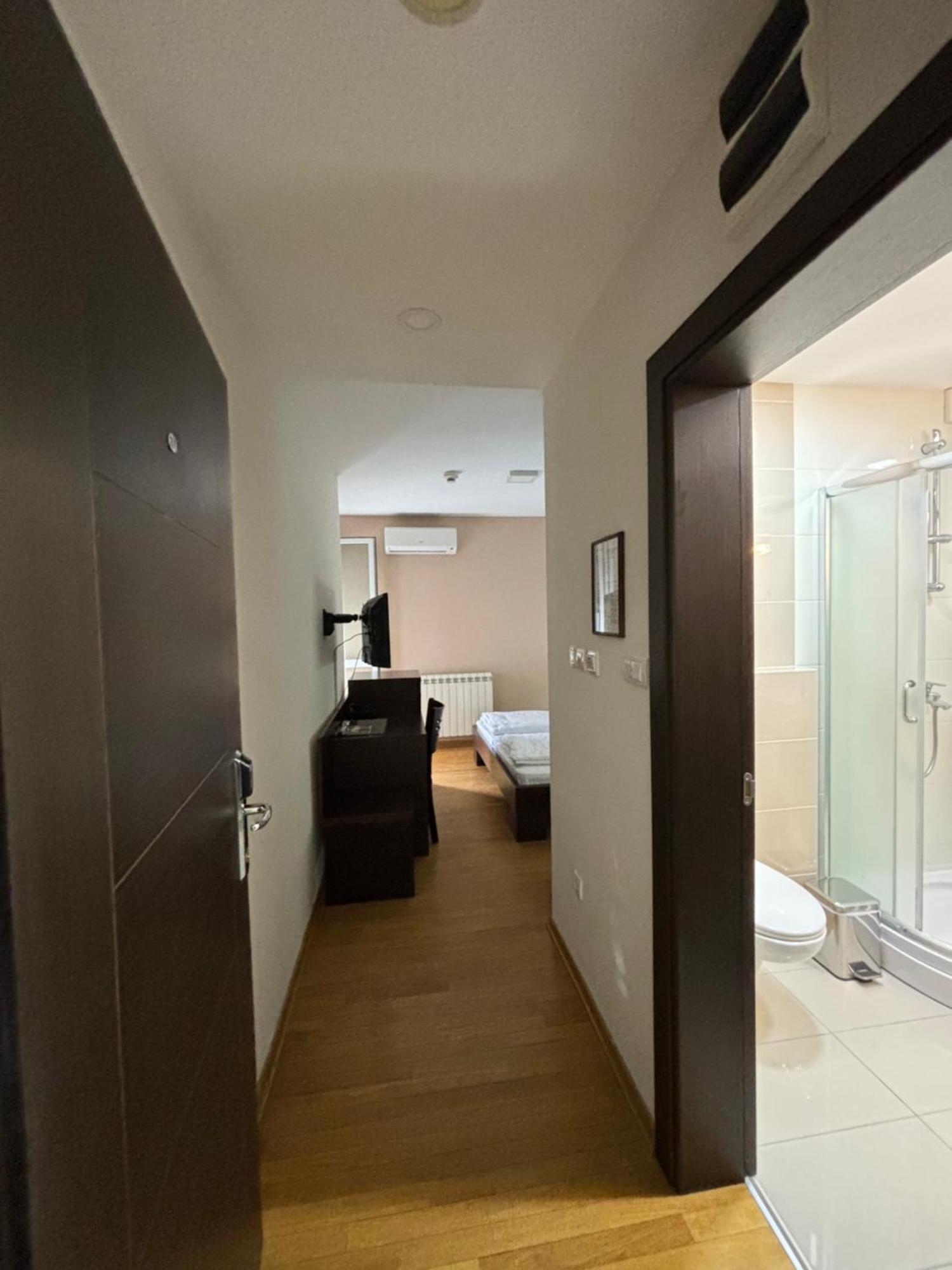 Bed and Breakfast Atrium Sremska Mitrovica Exterior foto